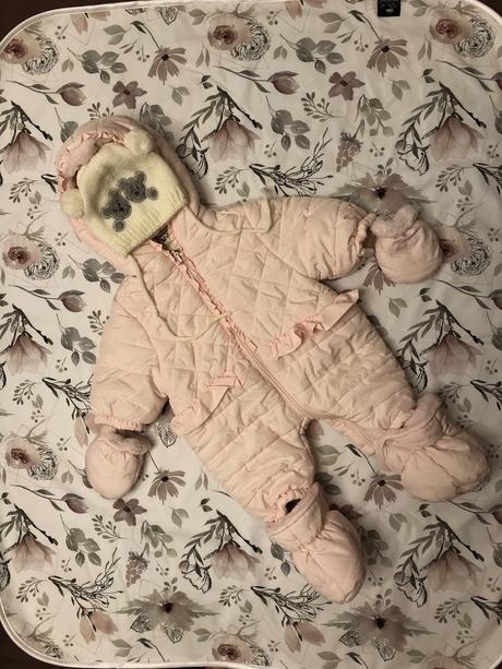 Zimny overal, ido,56