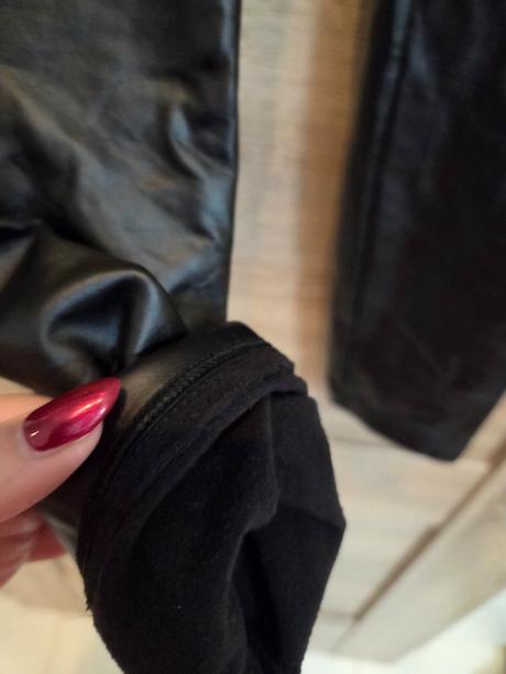 Koženkové legíny, calzedonia,xs