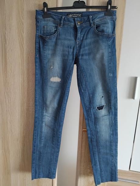 Skinny rifle, clockhouse,s