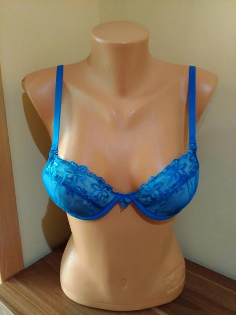 Modra podprsenka s, 70b