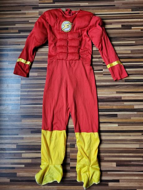 Karnevalový overal superhero na 8-10 rokov,