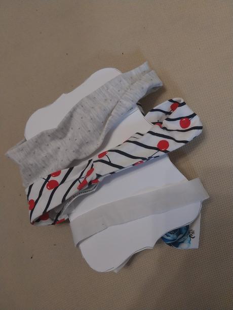 3x čelenka ..cena spolu, 86