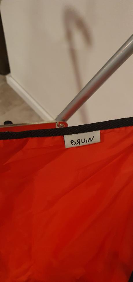 Bugina červená, hauck,hauck go-s