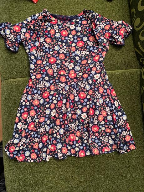 Kvetované šaty, f&f,134