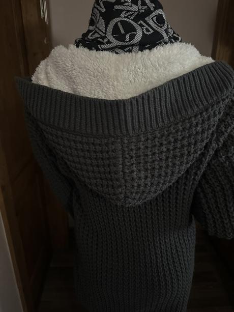Tmavosivý svetrík s kapucňou zn. gaudi jeans, gaudi,m