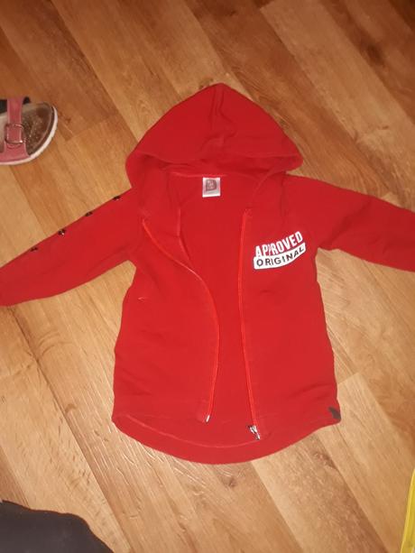 Cervena mikina 104/110, 110