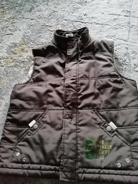 Zateplena vesta veľ. 140, 140