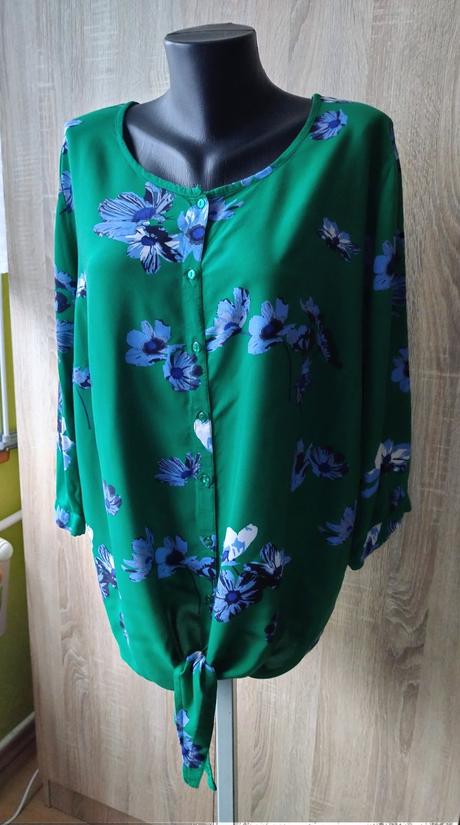 Kvetovaná blúzka, bonprix,50