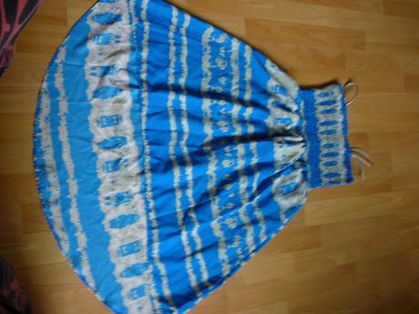 Dievcenske saty-asymetricke, 134