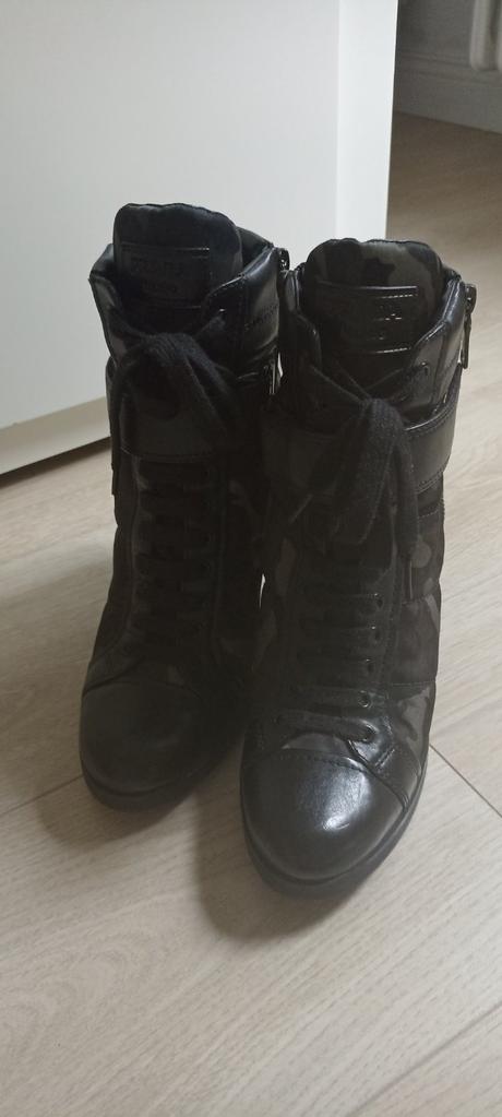 Prada kozene cizmy, prada,40