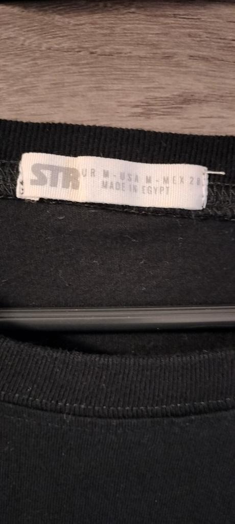Tričko s hortenziou, stradivarius,m