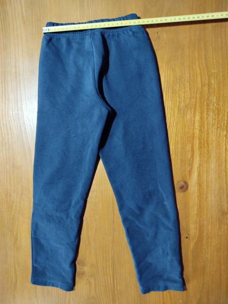 Teplé tepláky, 122