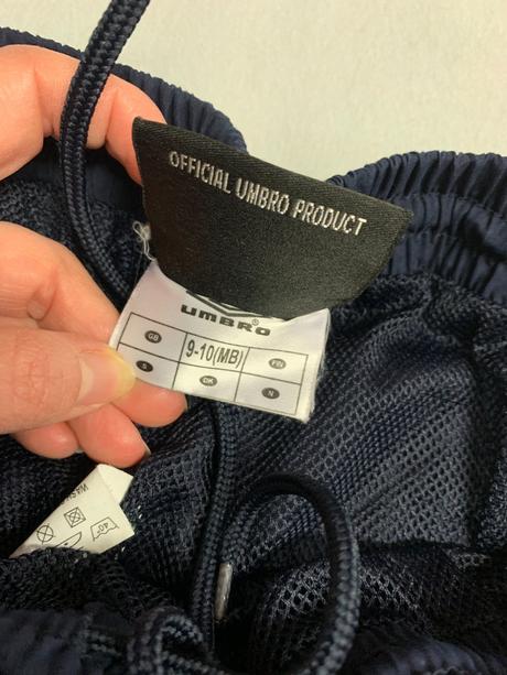 Šušťákové nohavice, umbro,140