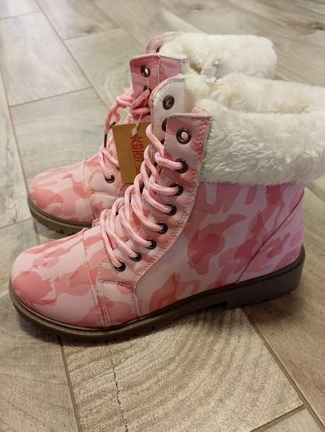 Nové čižmy s kožušinkou, koka,38