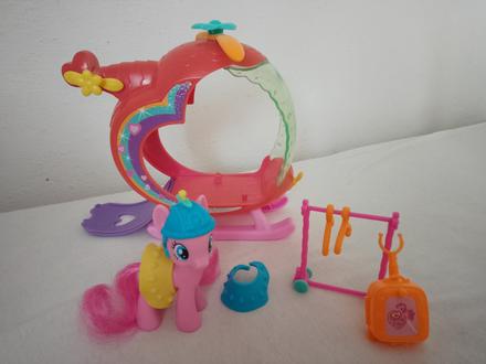 My little pony s vrtuľníkom a doplnkami,