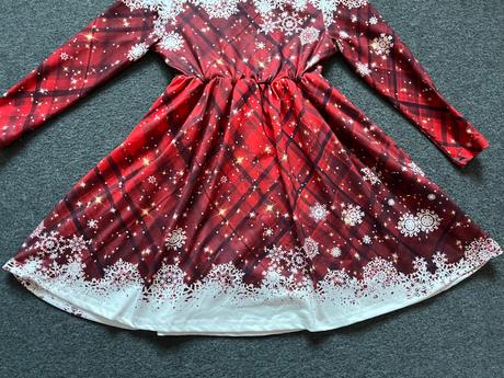 Vianočné šaty, 104