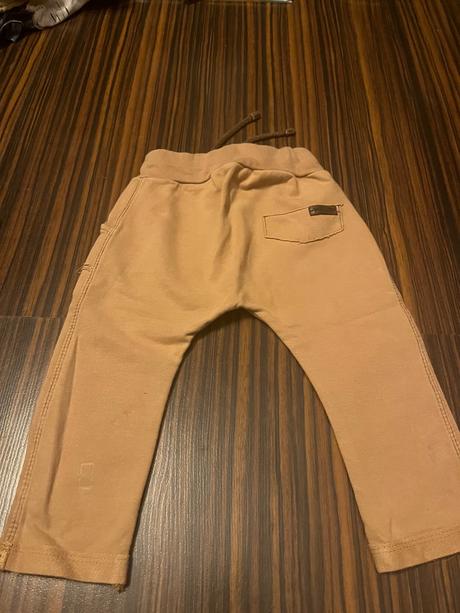 Nohavice teplakove, 80