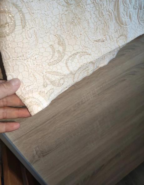 Spoločenské šaty, 44