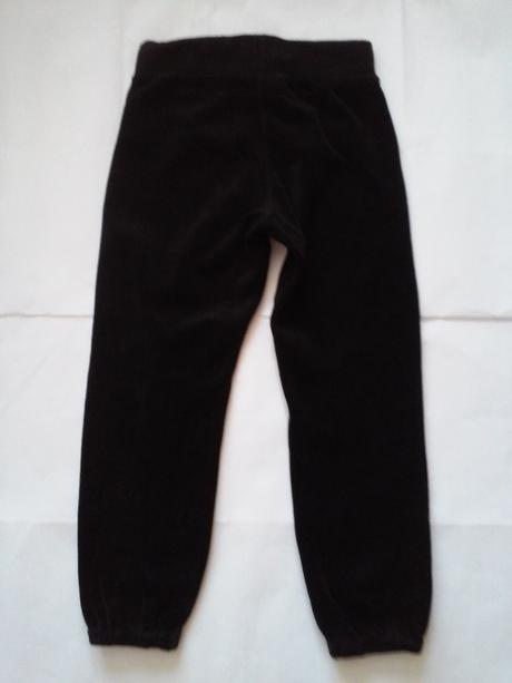 2x tepláky, lupilu,110