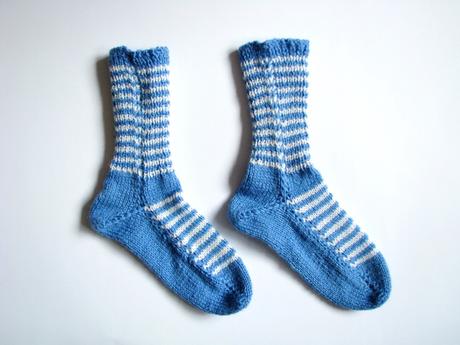 Modro-biele prúžkované štrikované ponožky, 36 / 37 / 38 / 39 / 40