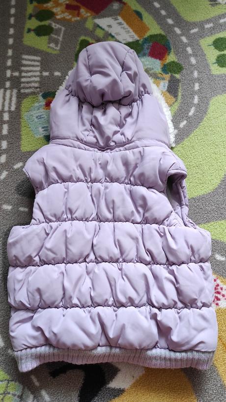 Zateplena vesta s odnimatelnou kapucnou na 2 roky, cherokee,92