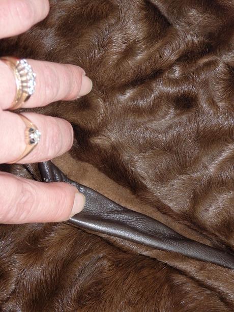 Damsky pravy kozuch z kozlika, 46