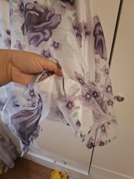 Šaty  na sviatky, 104