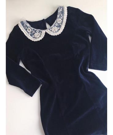 Šaty s perličkovým golierom, xs