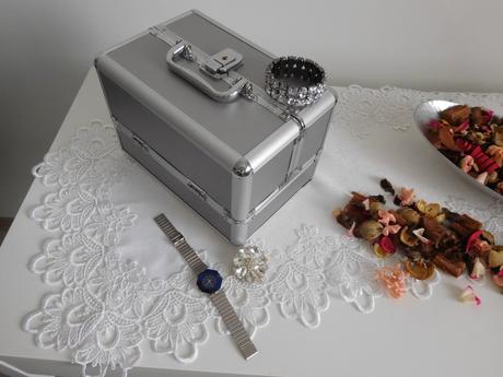 Kufrík na kozmetiku či šperky,, 