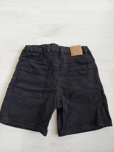 Šortky č.92, zara,92
