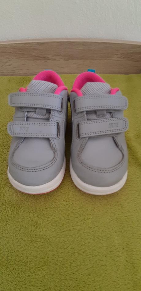 Nike tenisky 23.5cm, vd 15cm, parkrat obute, nike,24