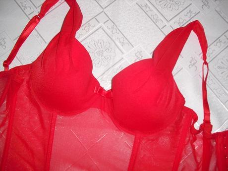 Sexy cerveny korzetik, s