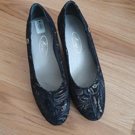 Lodičky čierne, 39