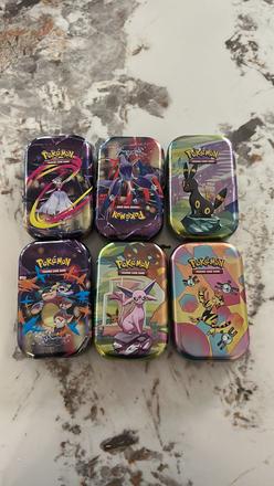 Pokémon krabička+karty, 