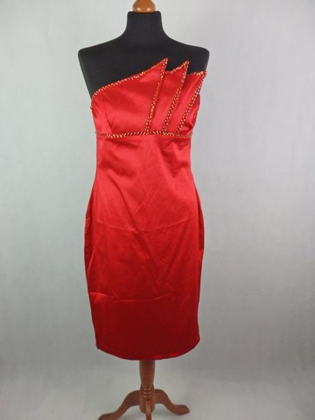 Kvalitné červené šaty, m