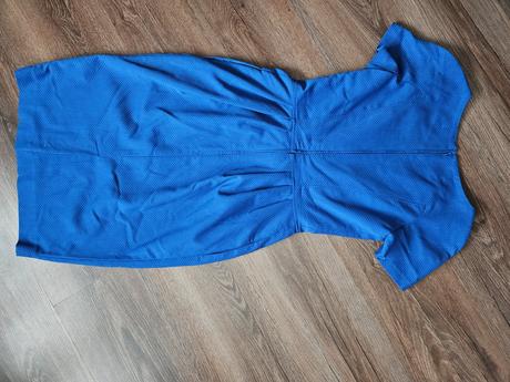 Elegantné šaty, 36