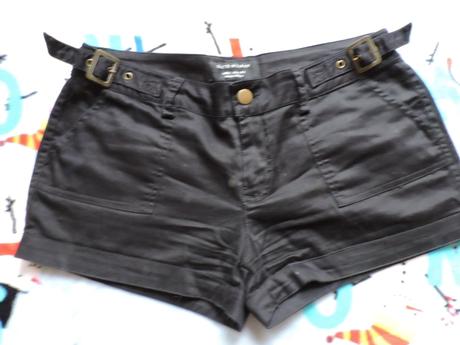 Čierne krátke nohavice mierne elastické, gate,s