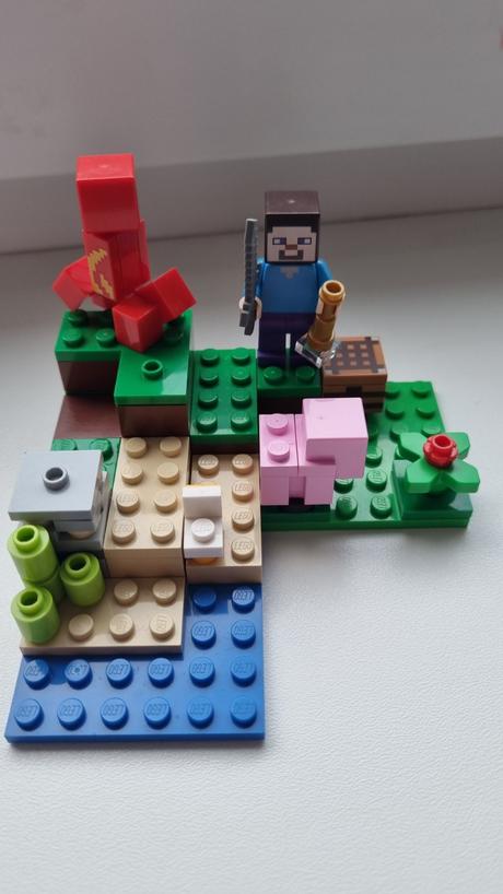 Lego minecraft 21177 útok creepera,