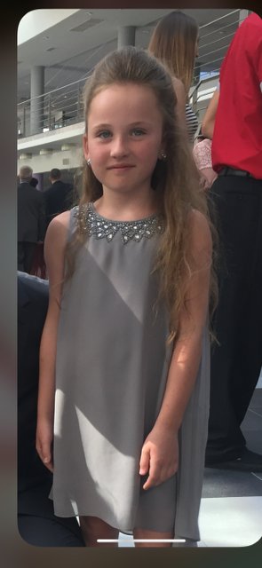 Prekrásne šaty - plisovaný zadný diel, next,128