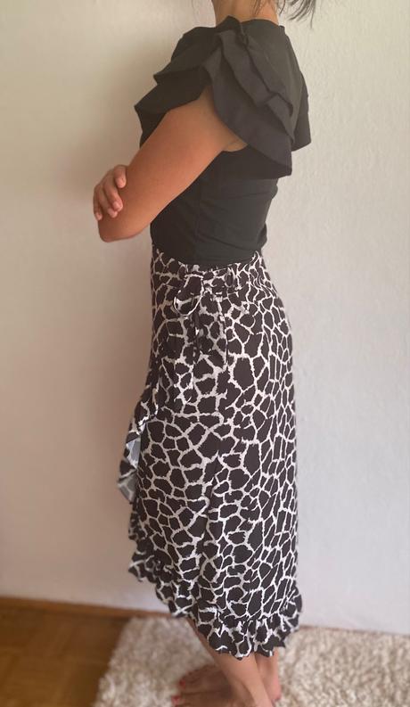 Volánová sukňa, s