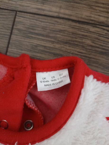 Vianočný overal, 86