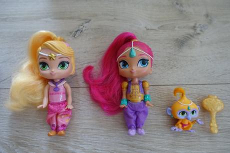 Bábiky a koberec z rozprávky shimmer and shine,