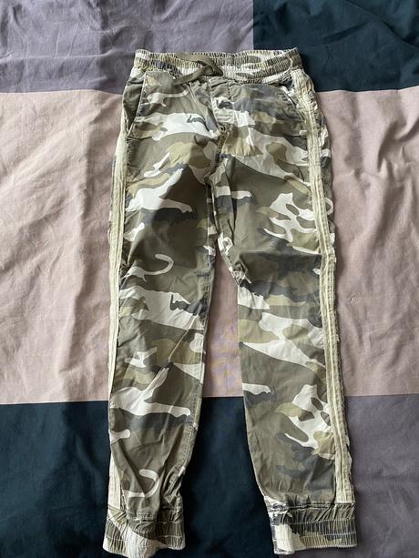 Nohavice v.č. 128, zara,128