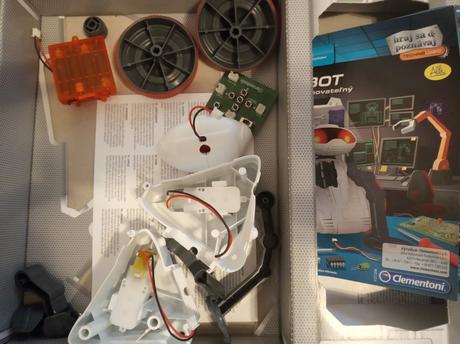 Robot clementoni programovateľný, 