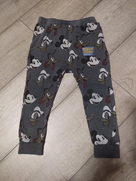 Tepláky č.98, zara,98