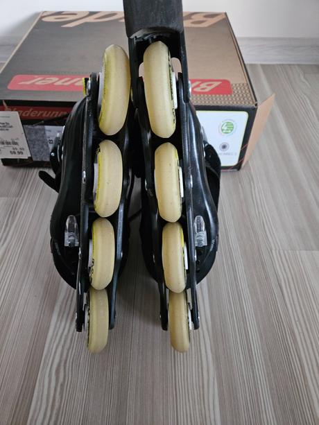 Kolieskové korčule 32-35, bladerunner,32