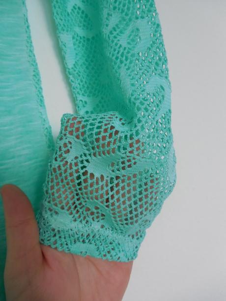 Tyrkysové tričko, s