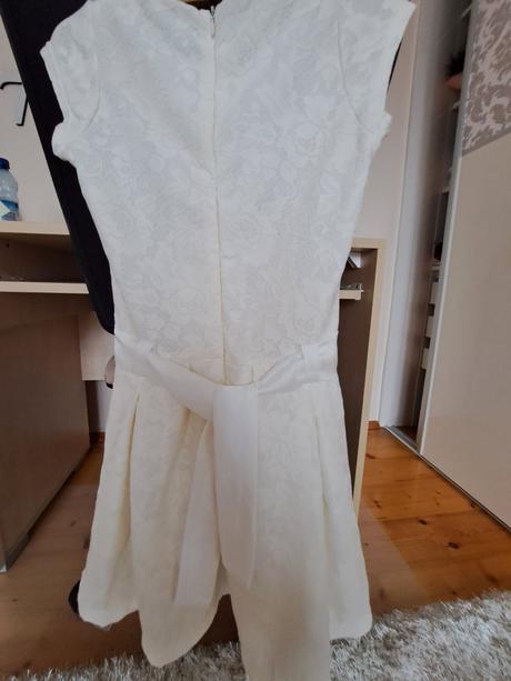 Kremové čipkované šaty, 128