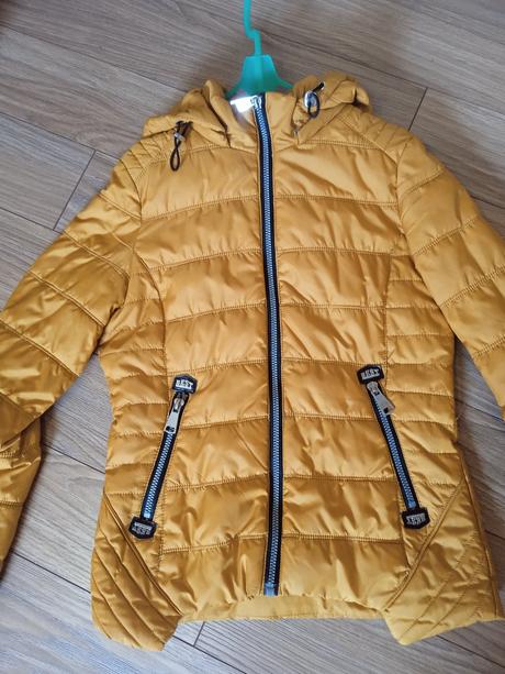 Prechodná bunda, 158