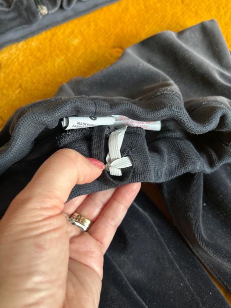 Teplakova nike suprava, nike,116